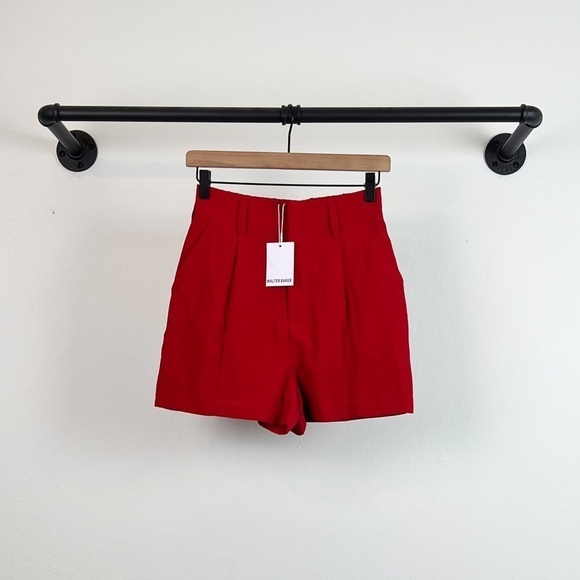 NWT Walter Baker Crepe Pleated High Waisted Shorts in Red - Picture 3 of 7
